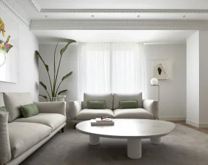 MOLDURAS Y CORNISAS EN VIVIENDA “AF”