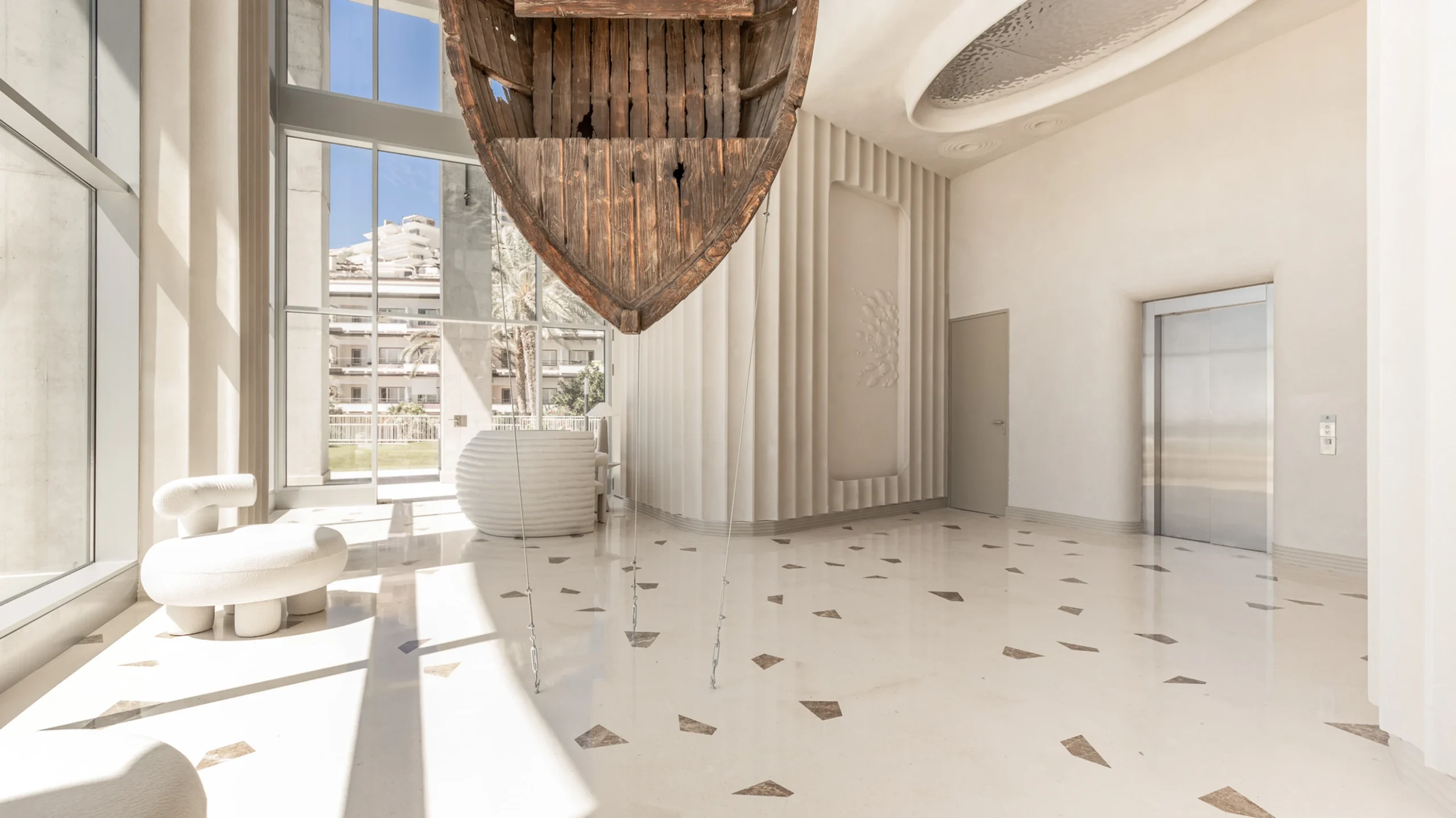 Proyecto destacado: DELFÍN TOWER - Elementos decorativos arquitectónicos de alta calidad